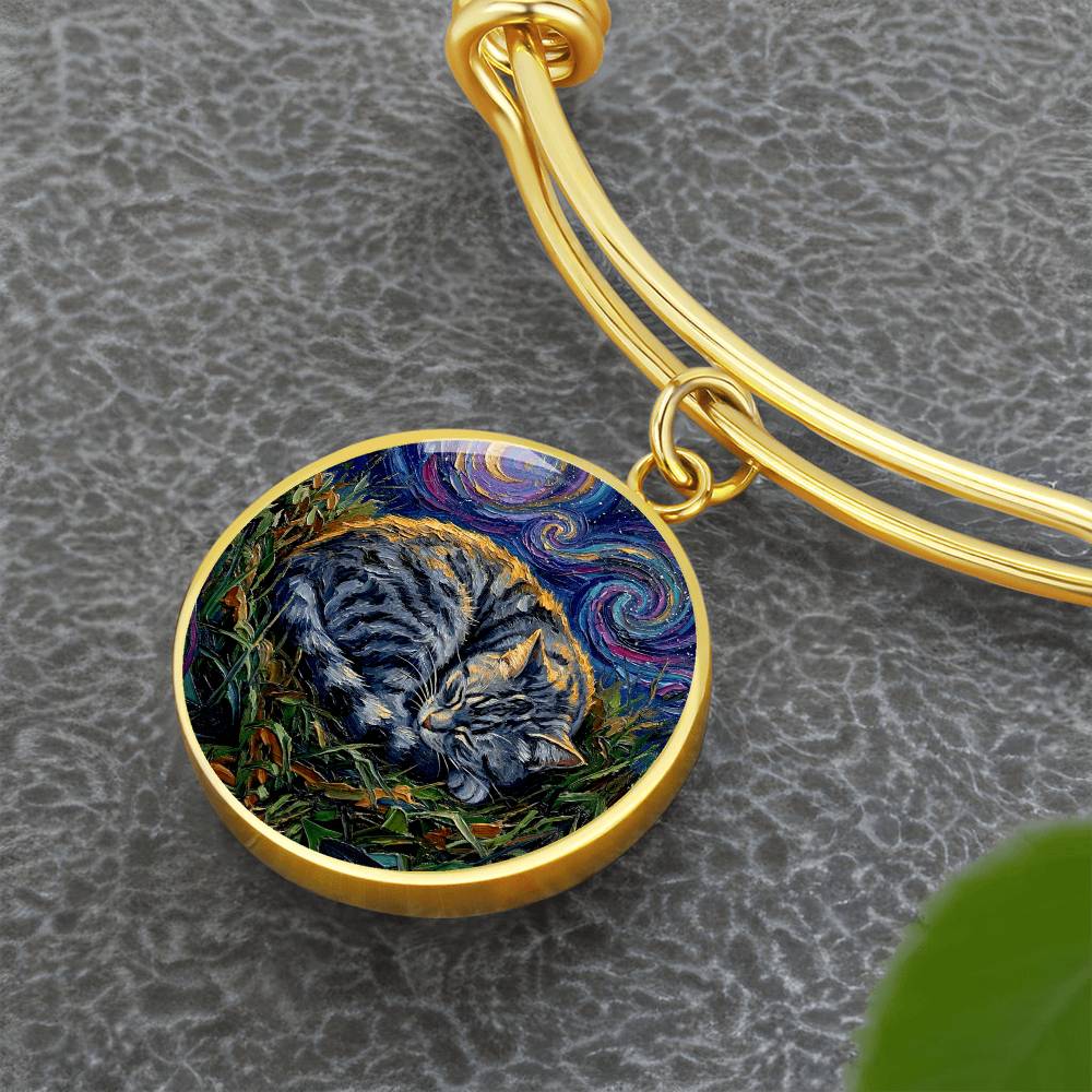 Sleepy American Shorthair Tabby Round Charm Bracelet