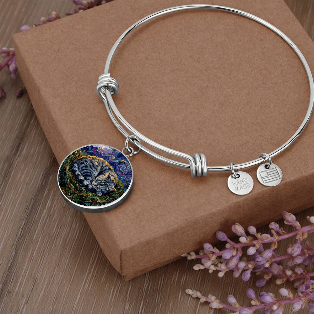 Sleepy American Shorthair Tabby Round Charm Bracelet