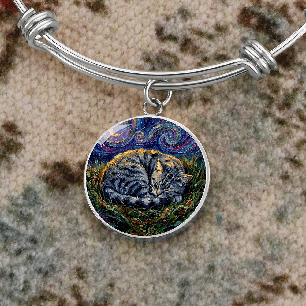 Sleepy American Shorthair Tabby Round Charm Bracelet
